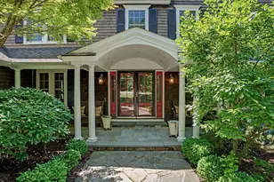 36 Lobsterback Rd, Trumbull, CT 06611 - Photo 2