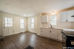 32 Elm St, Bristol, CT 06010 - Photo 20
