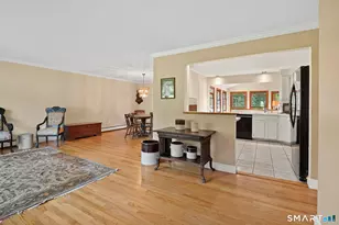 46 Longfellow Rd, Shelton, CT 06484 - Photo 4