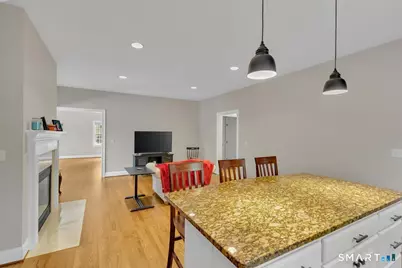 2 Chapman Chase, Windsor Locks, CT 06096 - Photo 10