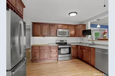44 The Old Road, Newtown, CT 06470 - Photo 14