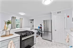 366 Columbus Ave, Stratford, CT 06615 - Photo 16