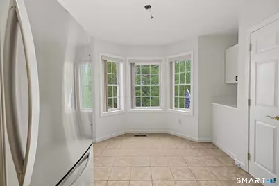 2005 Heartwood Lane #2005, Danbury, CT 06811 - Photo 8
