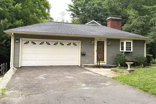 33 Hillcrest Ave, Watertown, CT 06795 - Photo 2