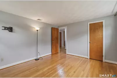 126 Davis Road, East Hartford, CT 06118 - Photo 24