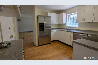117 North Taylor Avenue, Norwalk, CT 06854 - Photo 6