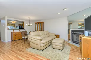 21 Wynwood Dr, Cromwell, CT 06416 - Photo 14