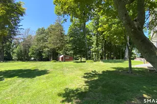 6 Renda St, New Fairfield, CT 06812 - Photo 6
