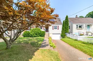 37 Center Ave, Norwalk, CT 06851 - Photo 2