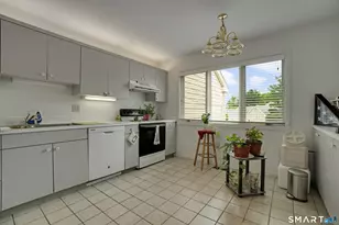 12 Blvd Dr, Danbury, CT 06810 - Photo 6