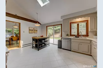 100 Heritage Drive, Glastonbury, CT 06033 - Photo 8