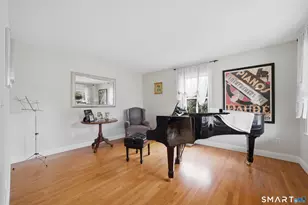 387 Stillwater Ave, Stamford, CT 06902 - Photo 4