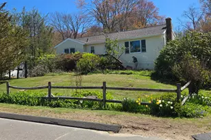 6 Colonial Dr, Prospect, CT 06712 - Photo 1