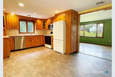 6 Colonial Drive, Prospect, CT 06712 - Photo 2