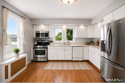 25 Clover Street #27, Stratford, CT 06614 - Photo 4