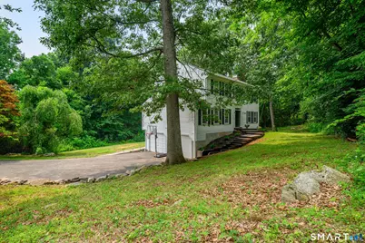 2 Sutherland Drive, Newtown, CT 06482 - Photo 4