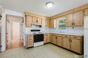 41 Stillson Pl, Fairfield, CT 06824 - Photo 16