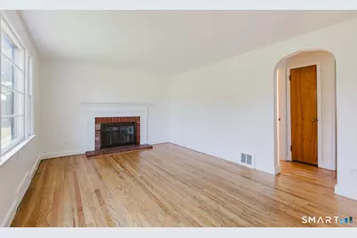 41 Stillson Place, Fairfield, CT 06824 - Photo 8