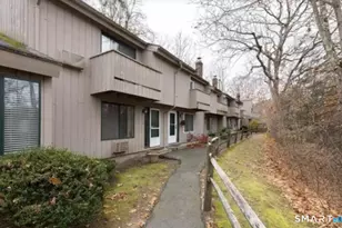 70 Mohawk Trail, Guilford, CT 06547 - Photo 2
