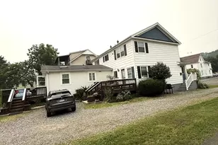 14 Cleveland St, Danbury, CT 06810 - Photo 2