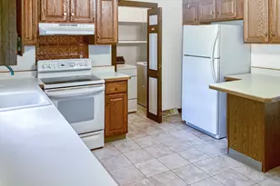 322 Tolland Turnpike, Willington, CT 06279 - Photo 6