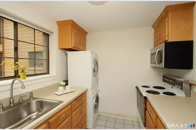 38 North Main Street #21, West Hartford, CT 06107 - Photo 8