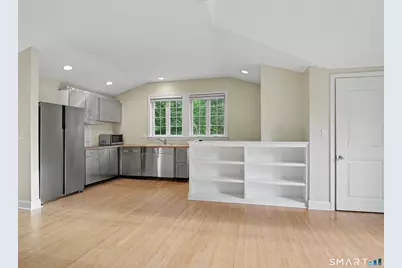 121 Parry Road, Stamford, CT 06907 - Photo 28
