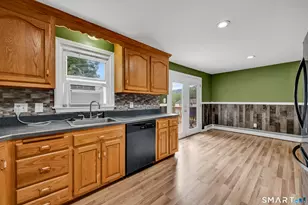 57 Glen Eagle Dr, Bristol, CT 06010 - Photo 6