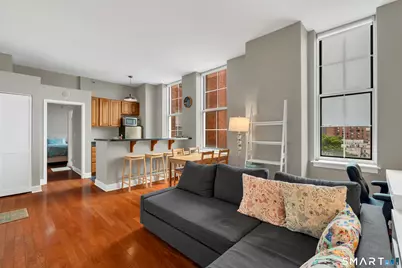 124 Court Street #401, New Haven, CT 06511 - Photo 2