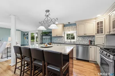 142 Nicholson Street, Newington, CT 06111 - Photo 6