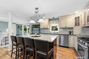 142 Nicholson St, Newington, CT 06111 - Photo 6