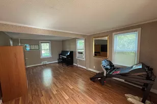 35 Flyers Dr, Norwich, CT 06360 - Photo 12