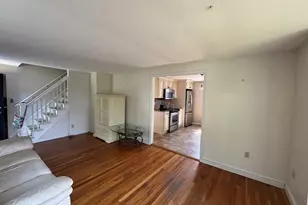 35 Flyers Dr, Norwich, CT 06360 - Photo 6