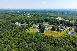 135 Cedarwood Ln, Newington, CT 06111 - Photo 38