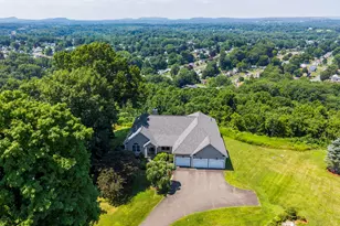 135 Cedarwood Ln, Newington, CT 06111 - Photo 4