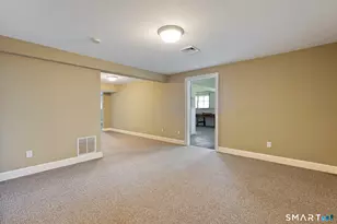 135 Cedarwood Ln, Newington, CT 06111 - Photo 36
