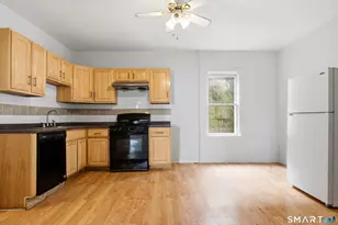 695 Beechwood Ave, Bridgeport, CT 06605 - Photo 22