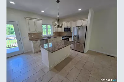 10 Oak Meadows Drive #10, Brookfield, CT 06804 - Photo 2