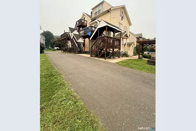 16 Cleveland Street, Danbury, CT 06810 - Photo 2