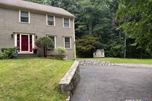 32 Shari Dr, Seymour, CT 06483 - Photo 2