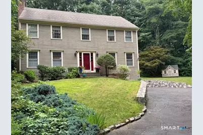32 Shari Drive, Seymour, CT 06483 - Photo 2