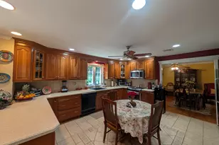 32 Shari Dr, Seymour, CT 06483 - Photo 6