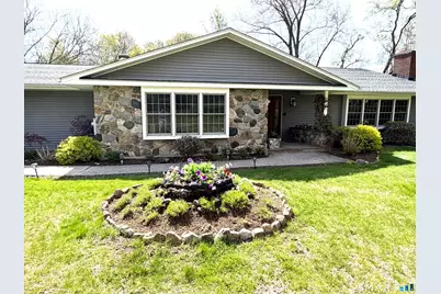 9 Delno Drive, Danbury, CT 06811 - Photo 2