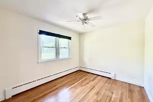 2326 Old Town Rd, Bridgeport, CT 06606 - Photo 14