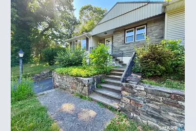 2326 Old Town Road, Bridgeport, CT 06606 - Photo 36