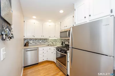 3100 Madison Avenue #2, Bridgeport, CT 06606 - Photo 4