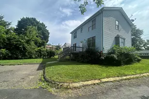 672 Woodward Ave, New Haven, CT 06512 - Photo 2