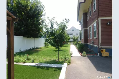 227-231 Edna Avenue #3, Bridgeport, CT 06610 - Photo 6