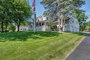 42 Lakeview Dr, Wolcott, CT 06716 - Photo 4