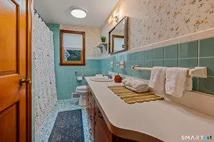 425 Hills St, East Hartford, CT 06118 - Photo 16